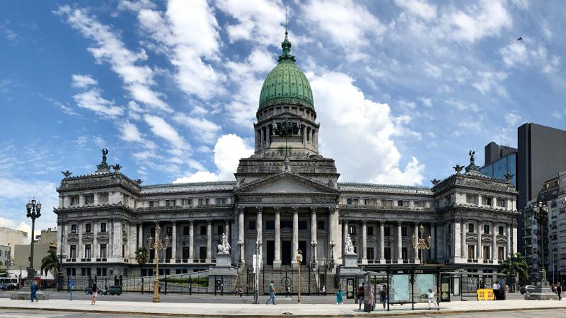 "Cómo afecta el COVID-19 a la Democracia"
